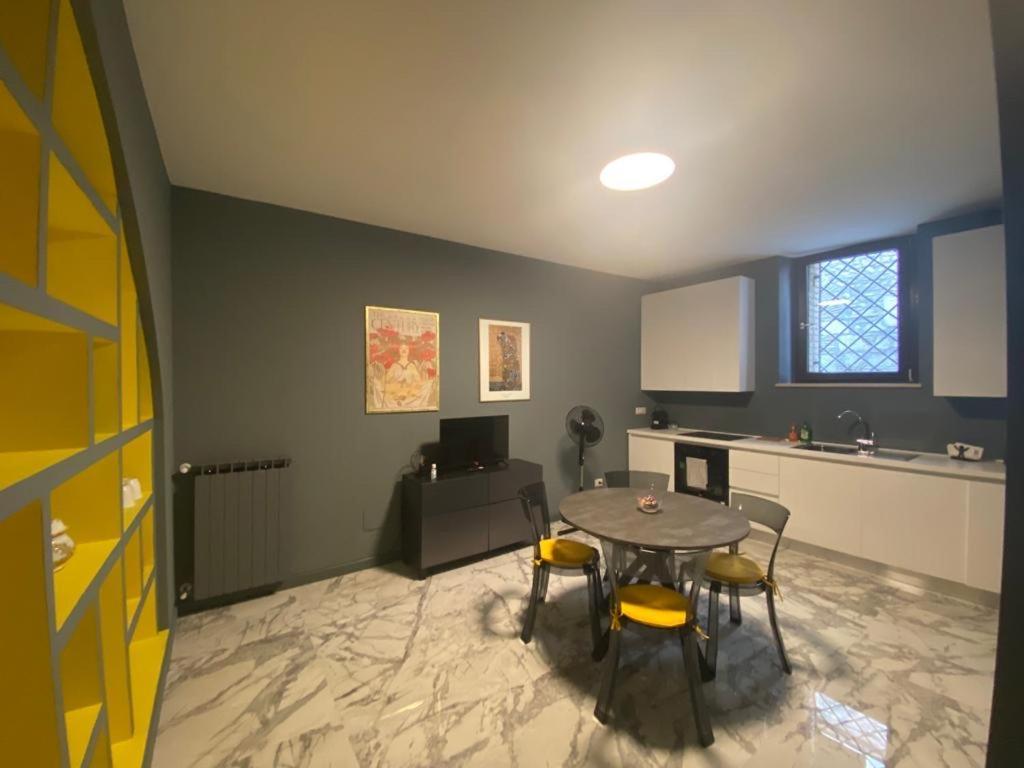 Modern City Center Apartment Benevento Dış mekan fotoğraf